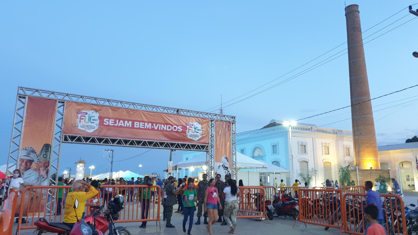 Aberta oficialmente a V Feira Literária e Semana Tecnológica em Codó