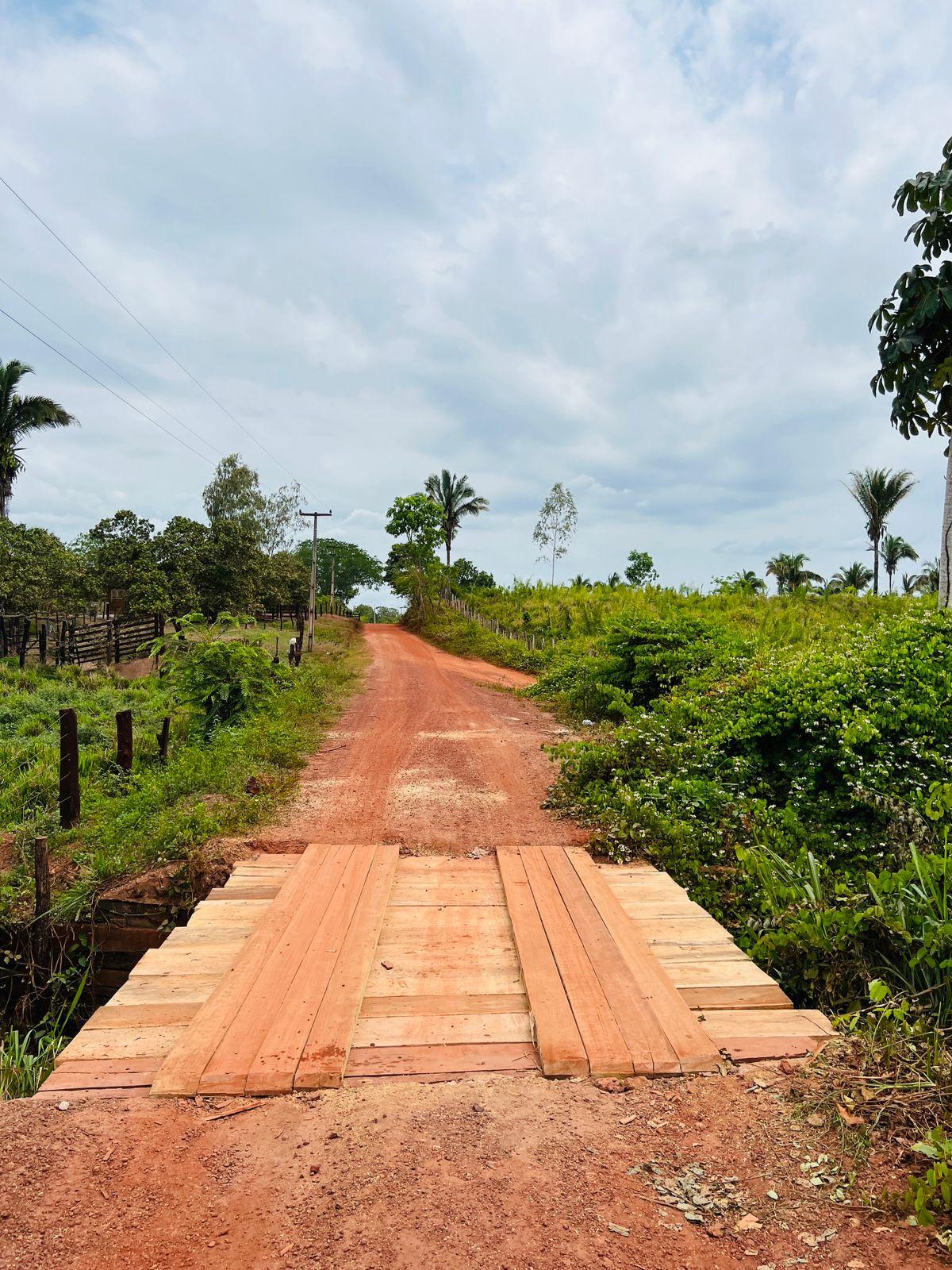 Prefeitura de Codó entrega mais uma ponte de madeira reformada na zona rural