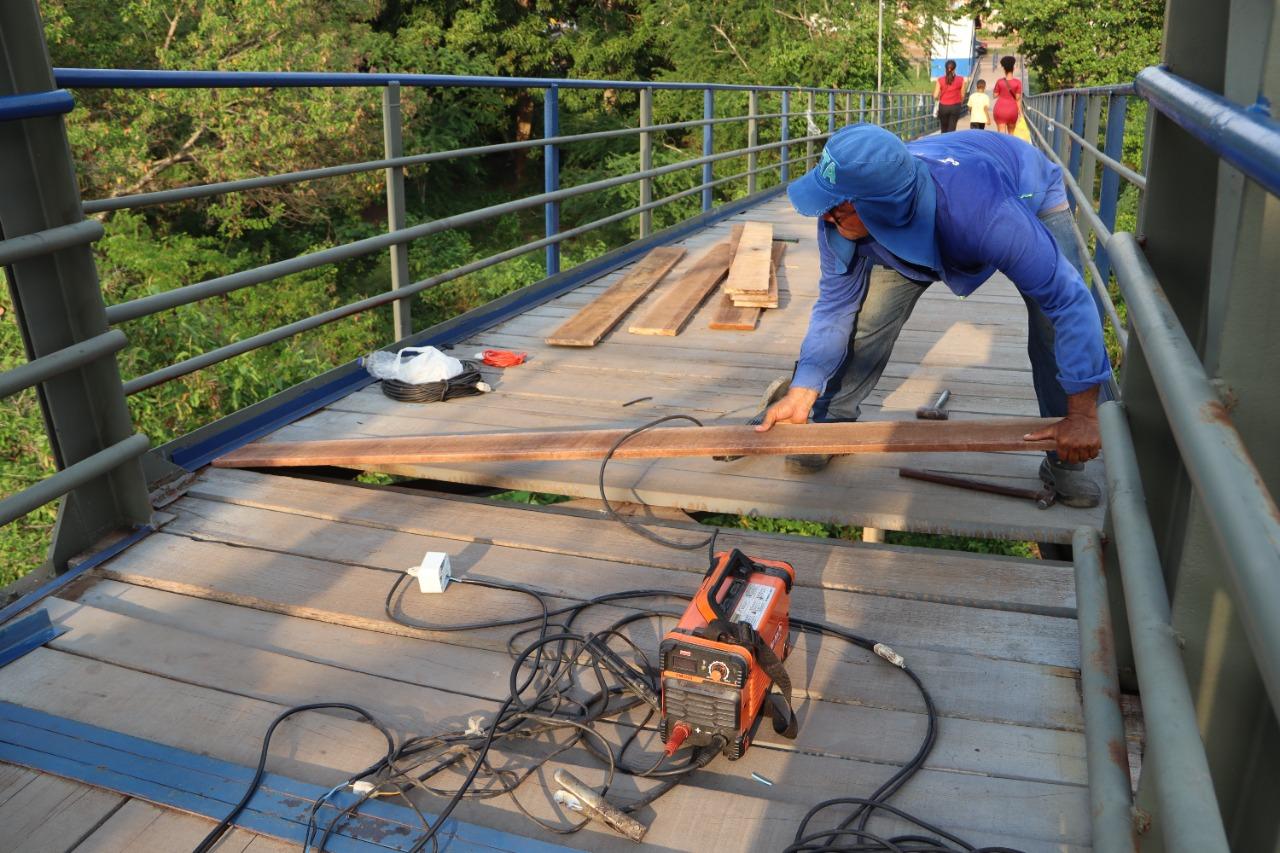  Prefeitura de Codó executa serviços de manutenção na Passarela sobre rio Itapecuru 