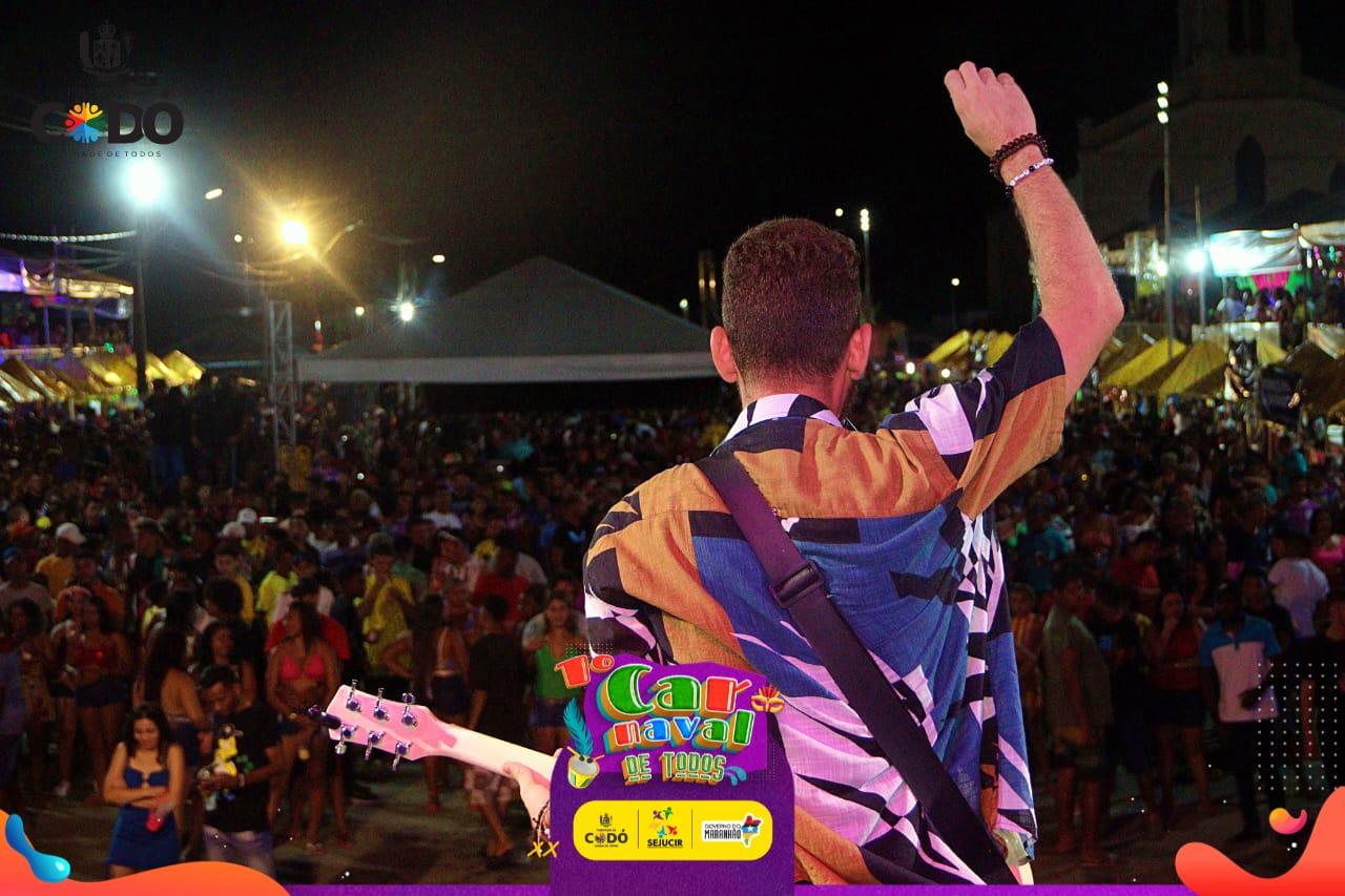 Animação e segurança marcam segunda noite do Carnaval de Todos, em Codó