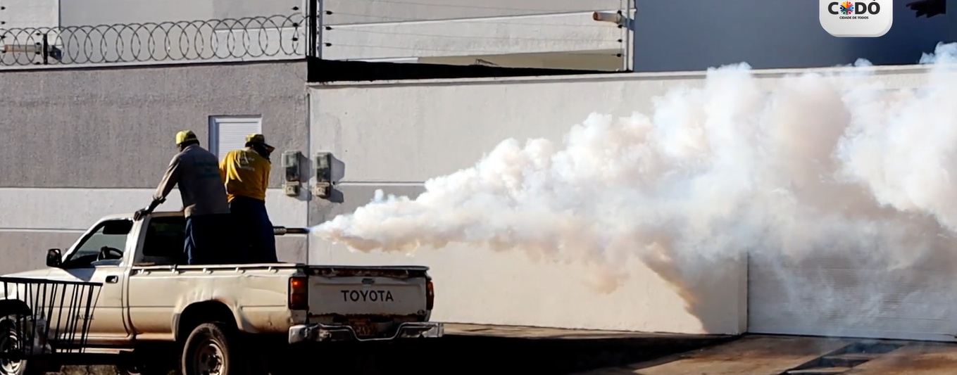 Prefeitura de Codó intensifica combate à Dengue, Zika e Chikungunya com ações preventivas e carro fumacê nas ruas