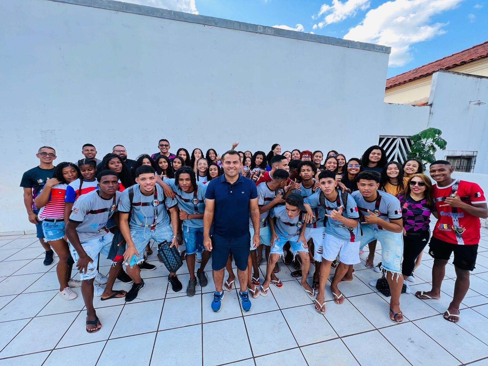 Delegação de Codó parte para a etapa FINAL dos JEM's em São Luís