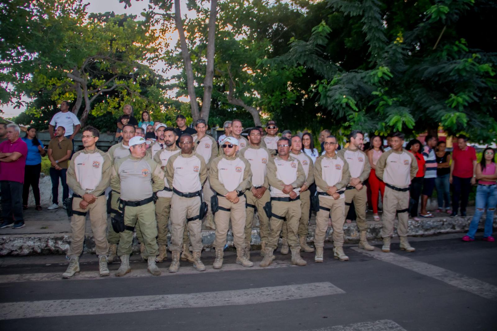 PREFEITURA DE CODÓ REALIZA ENTREGA DE FARDAMENTOS E VEÍCULOS PARA A GUARDA MUNICIPAL E AGENTES DO DMTRANS